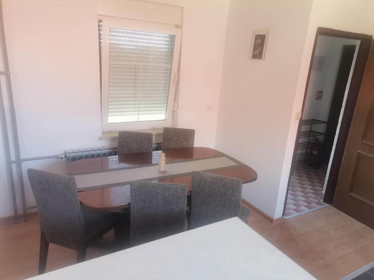 Apartman Sipa Bjelovar Buitenkant foto