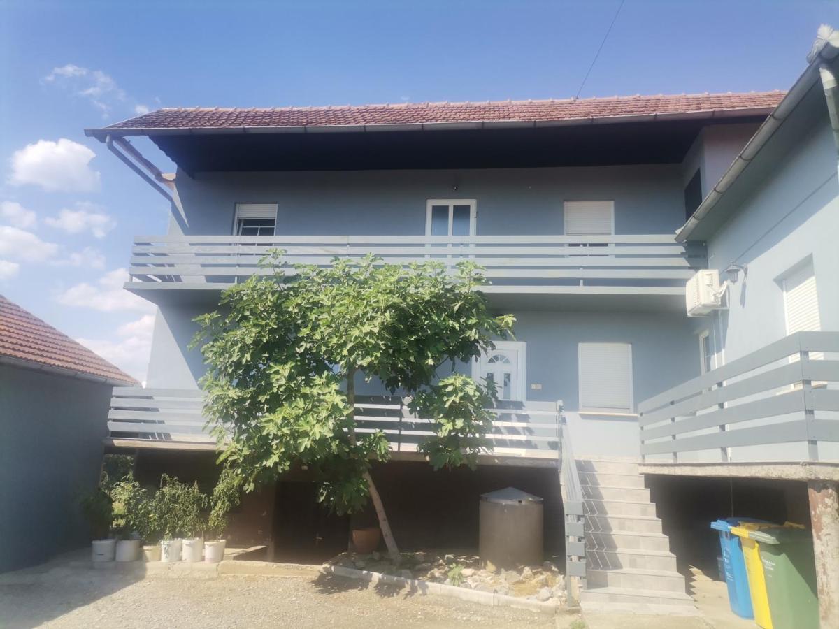 Apartman Sipa Bjelovar Buitenkant foto